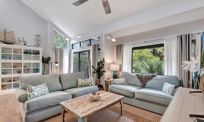 Palmetto Dunes Condo | Turtles & Tails - PET FRIENDLY in Palmetto Dunes!