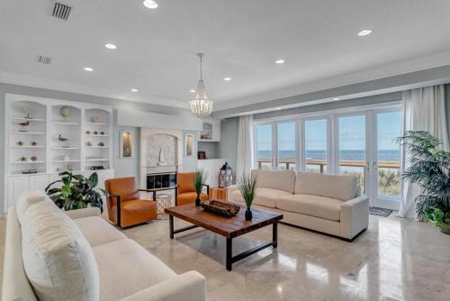Crescent Beach House | Tuscan Sunrise