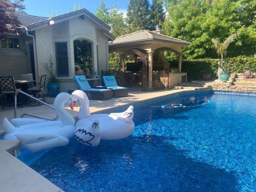 Shingle Springs Hotel | Tuscany Dorado Resort