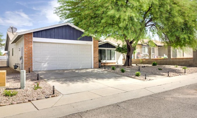 Kachina Meadows House | Tuscon Vacation Rental Less Than 1 Mi to Golf Course!