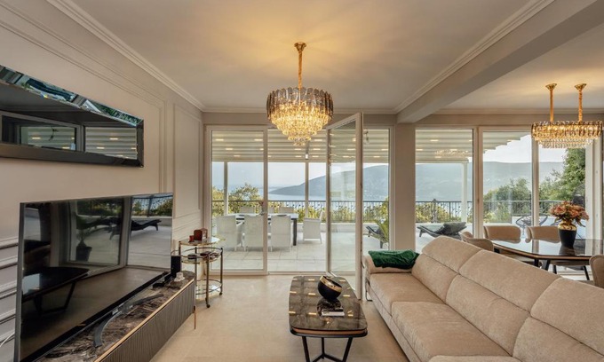 Trebesinj Apartment | Tutto Bene PREMIUM