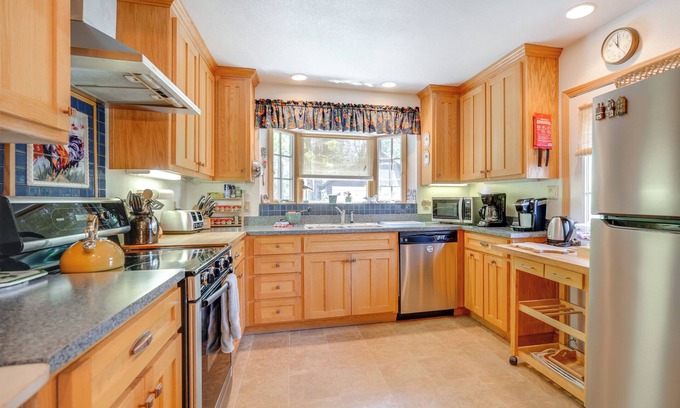 Twain Harte Cottage | Twain Harte 47-acre Gated Pool Estate
