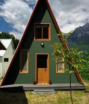 Shale Ski Chalet | Twentysix Chalet