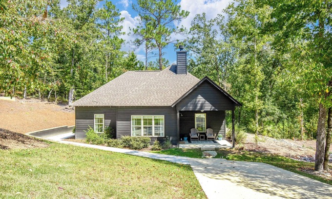 Tallassee House | Twilight House by Big Fish Real Estate Group at Lake Martin