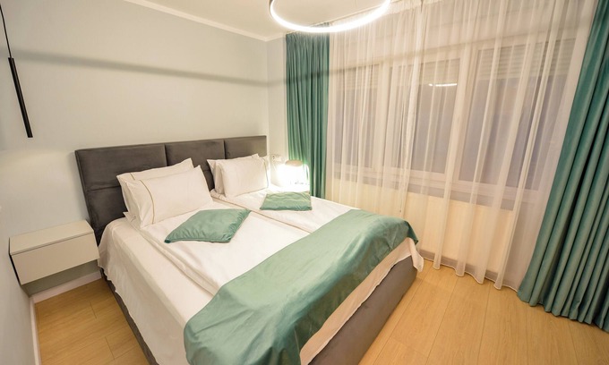 Bucharest City-Centre Apartment | Twin I - One Bedroom - 4 guests - Cismigiu Gardens