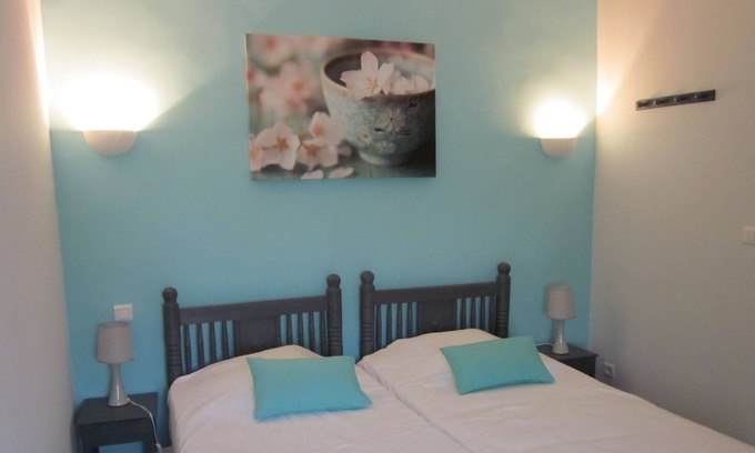 La Baume-de-Transit Bed & Breakfast | Twin room-Turquoise-Standard-Private Bathroom-Countryside view