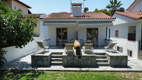 Nikita House | Twin Waves - Nikiti Seaside Retreat