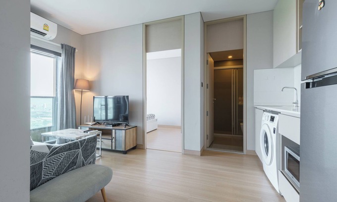 Makkasan Condo | Two-bedroom condo in city center/Close to NANA bar street