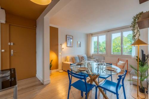 Flers-Breucq Apartment | Two bedroom apartment near shops & tram