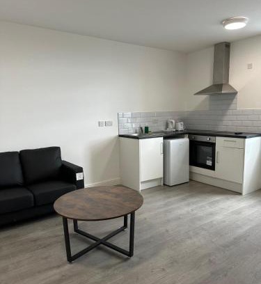 Scunthorpe Apartment | Two Bedroom Aparthotel- Free Parking-Wifi