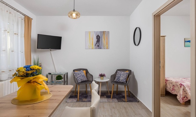 Kraljevica Apartment | Two bedroom apartment with terrace and sea view Kraljevica (A-17589-c)