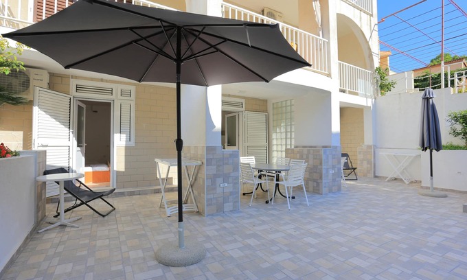 Baska Voda Apartment | Two bedroom apartment with terrace Baška Voda, Makarska (A-2756-a)