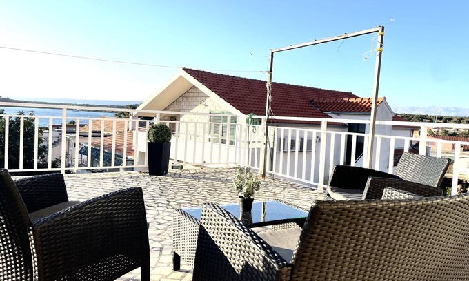 Loviste Apartment | Two bedroom apartment with terrace and sea view Lovište, Pelješac (A-19514-a)