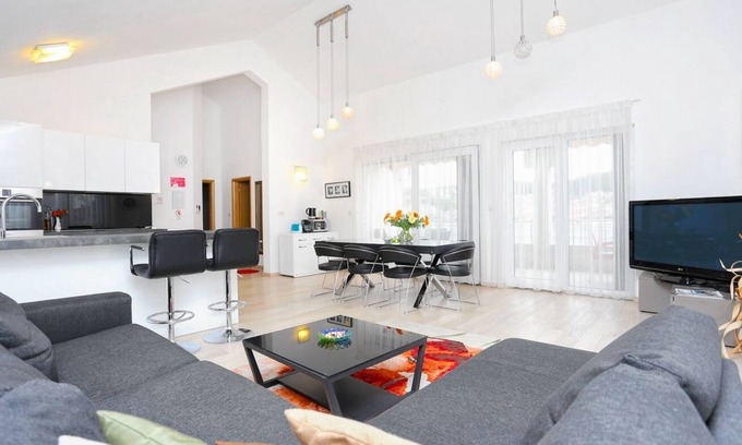 Trogir Apartment | Two bedroom apartment with terrace and sea view Trogir (A-16211-a)