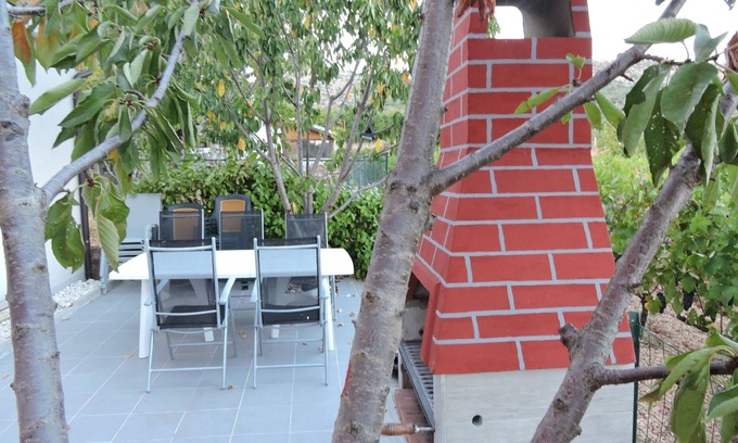 Trogir Apartment | Two bedroom apartment with balcony and sea view Trogir (A-16898-b)