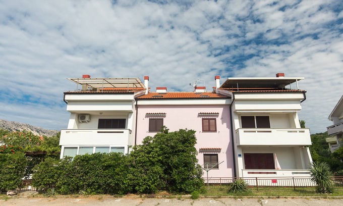 Baska Apartment | Two bedroom apartment with terrace Baška, Krk (A-19483-a)