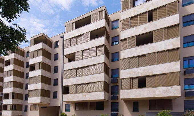 Znjan Apartment | Two bedroom apartment with balcony and sea view Split (A-24662-a)