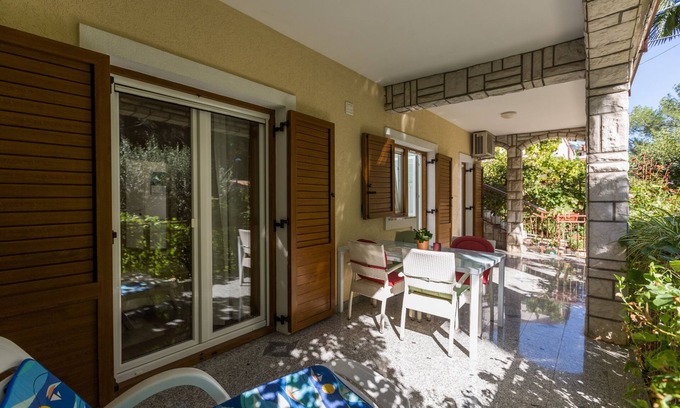 Porec Apartment | Two bedroom apartment with terrace Poreč (A-2216-a)