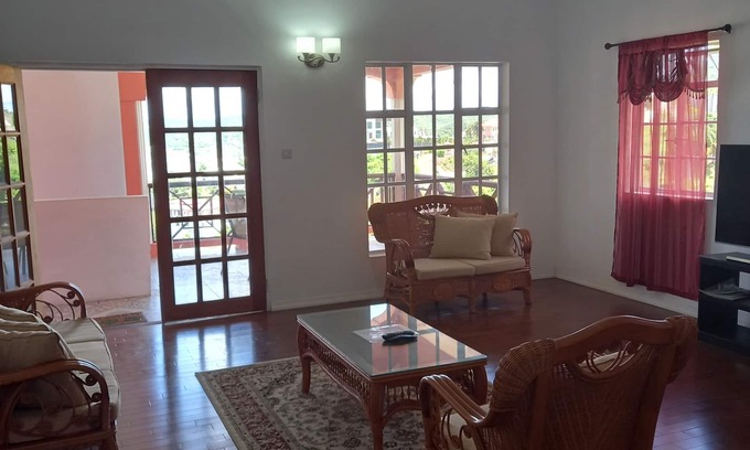 Rodney Bay Apartment | Two bedroom condo 1200sq ft with paranamic sea view of ocean and marina
