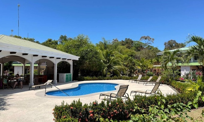 Quepos Condo | Two-bedroom condo with privacy. 5 minutes to Quepos