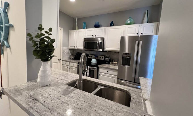 Rehoboth Beach Condo | Two bedroom, dog friendly condo with pool, between Lewes and Rehoboth Beach