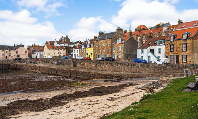 Cellardyke Apartment | Two Bedroom Flat on Picturesque Harbour with Wonderful Sea Views (FI 00099 F)