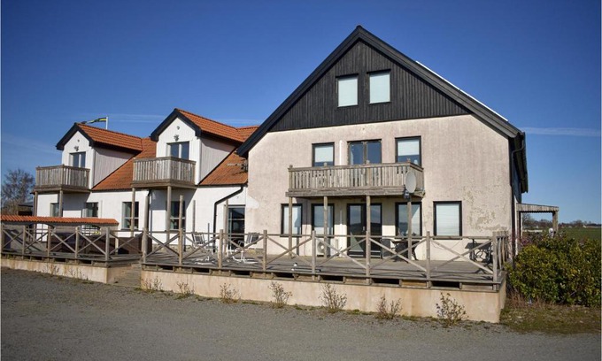 Glemminge House | Two-Bedroom Holiday Home in Glemmingebro