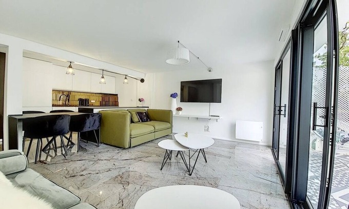 Basse-Goulaine Apartment | Two-bedroom suite #2