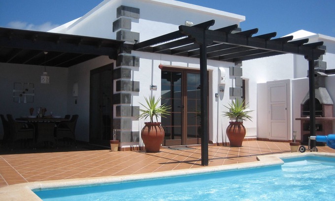 Playa Blanca Villa | Two Bedroom Villa,with private heated pool,Wifi,Parque Del Rey Playa Blanca