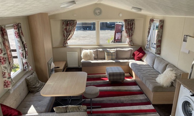Uddingston House | Two Bedroom Willerby Parkhome in Uddingston