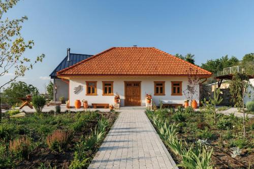 Transnistria Villa | Two Doves House