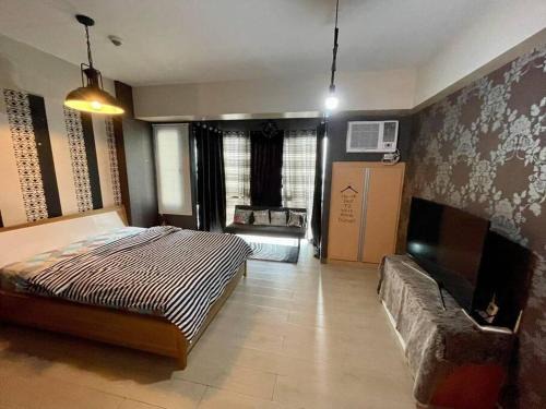Pasay Apartment | Two Palm Tree Villas infront NAIA Terminal 3