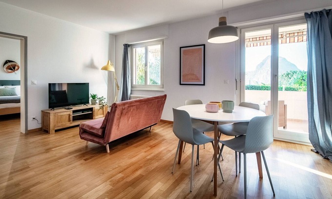 Castagnola Apartment | Two-room apartment with lake view patio in Ruvigliana (Brezza di Lago)