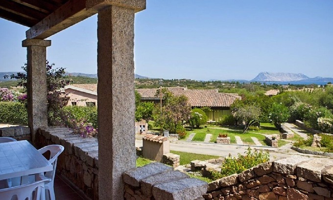 Luddui Apartment | Two room apartment with terrace and garden.