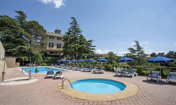 Guardistallo Apartment | Two rooms Apartments in antique villa with pool, at Guardistallo ,near the sea.