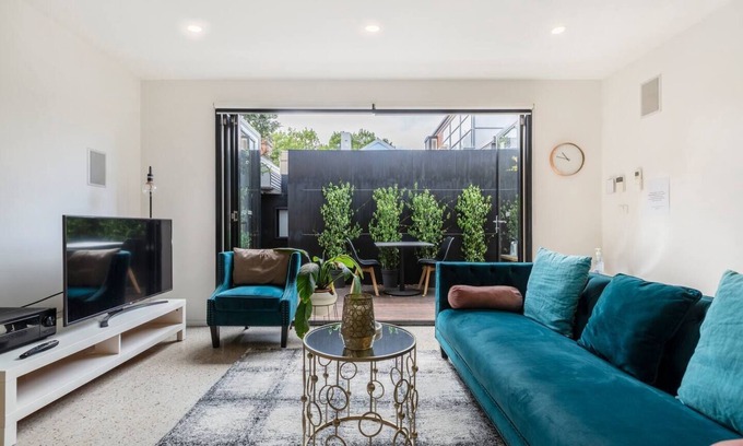 Carlton North House | Two Storey Leafy Garden Retreat near the CBD
