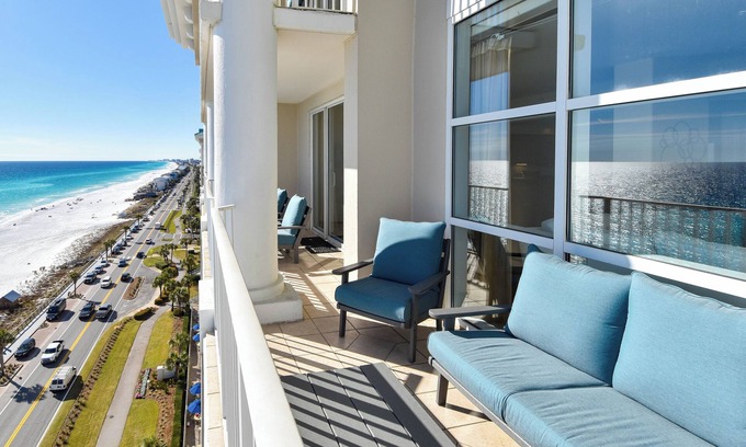 Miramar Beach Condo | Two-story beachfront penthouse w/two private balconies!