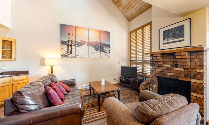 Purgatory Condo | Two-story mountain condo with fireplace & beautiful views