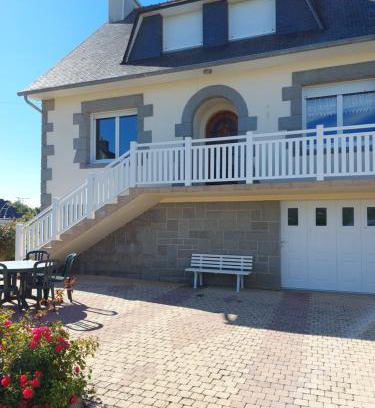 Penvenan House | TY ANN maison avec jardin clos de mur, à proximité des commerces et à 3km des plages