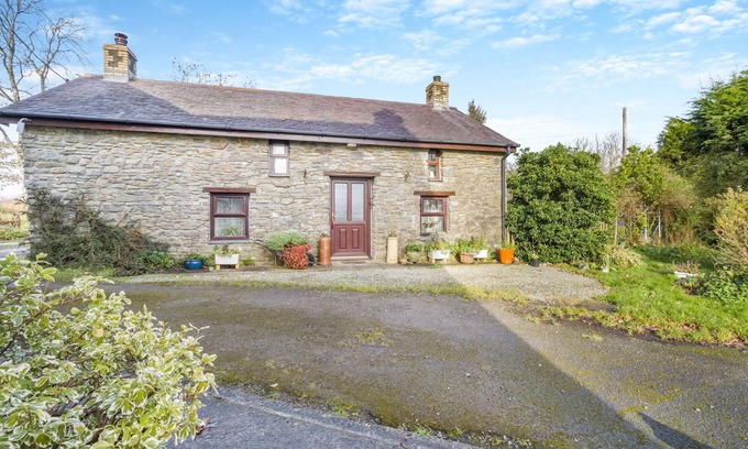 Llanon House | Ty Clyd - Two Bedroom House, Sleeps 4
