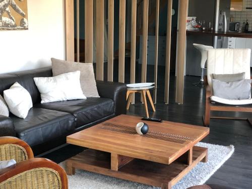 Groix House | Ty Kellen