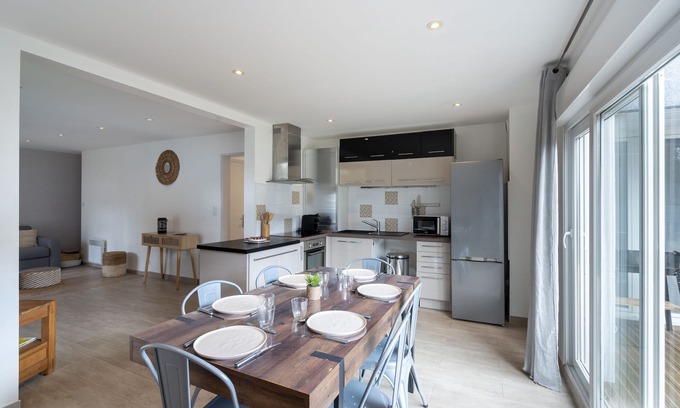 Combrit Apartment | Ty Kermor - Two Bedroom Apartment, Sleeps 6