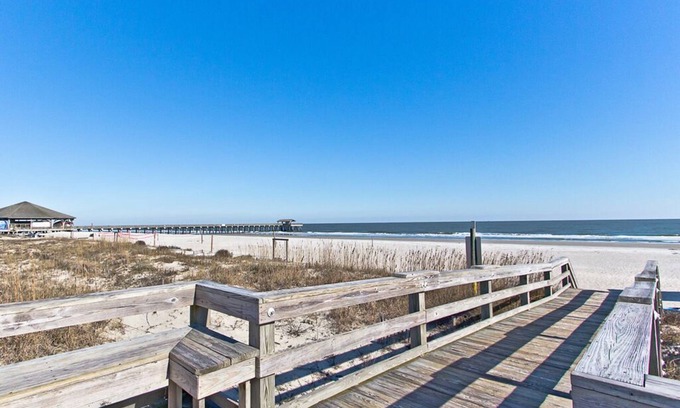 Tybee Island Condo | Tybee Sands 2B | Pet Friendly, Great for Families!