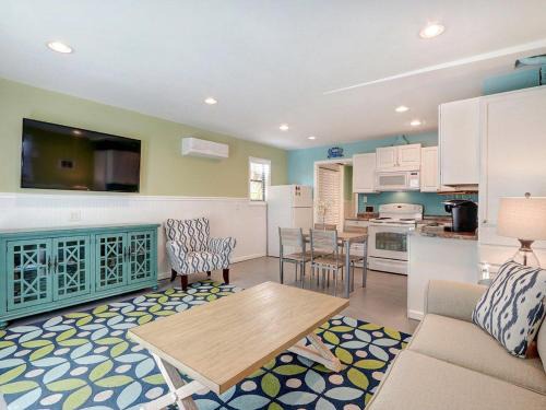 Savannah Beach Apartment | Tybee Tyme Lower