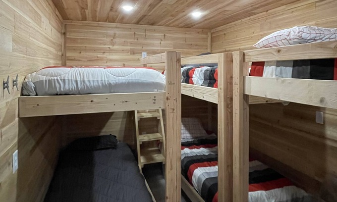 Port Mansfield Cabin | Tyler’s Laguna Landing