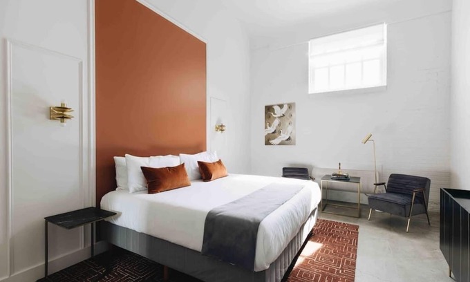 Tyler Park Hotel | Tyler Suite 209 at The Bellwether Hotel