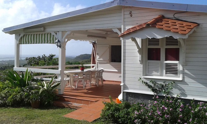 Sainte-Anne House | Typical quiet and relaxing house - Large garden | Beach 4 mins