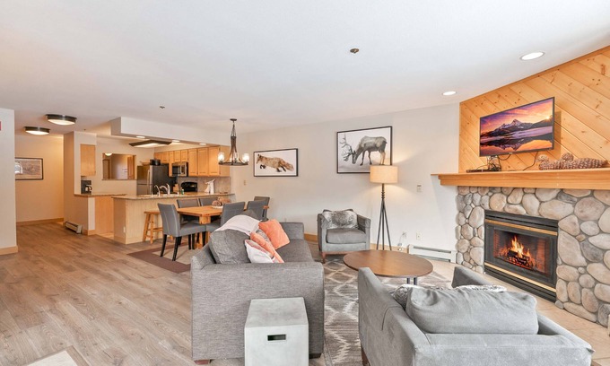 Four O'Clock Condo | Tyra Chalet Condo: Ski-In/Ski-Out