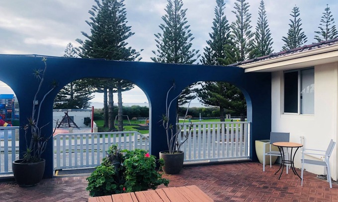 Middleton Beach Apartment | U4 Family friendly accommodation close to the beach