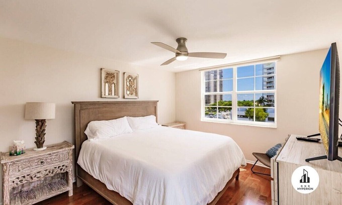Aventura Condo | Uhost AI | 3BR Condo | Stunning Water Views